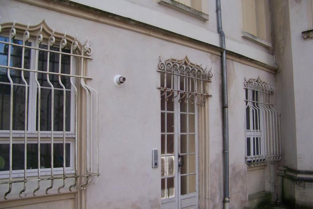 Charmant Studio Au Calme Tout Confort Dans Chateau Neo Gothique Proche Zenith Comet Orleans Parking Voiture Gratuit Wifi Haut Debit Rue Des Montees Esterno foto