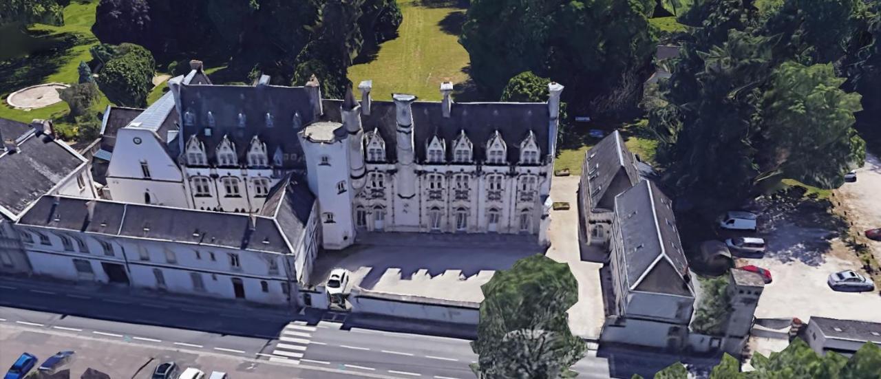 Charmant Studio Au Calme Tout Confort Dans Chateau Neo Gothique Proche Zenith Comet Orleans Parking Voiture Gratuit Wifi Haut Debit Rue Des Montees Esterno foto
