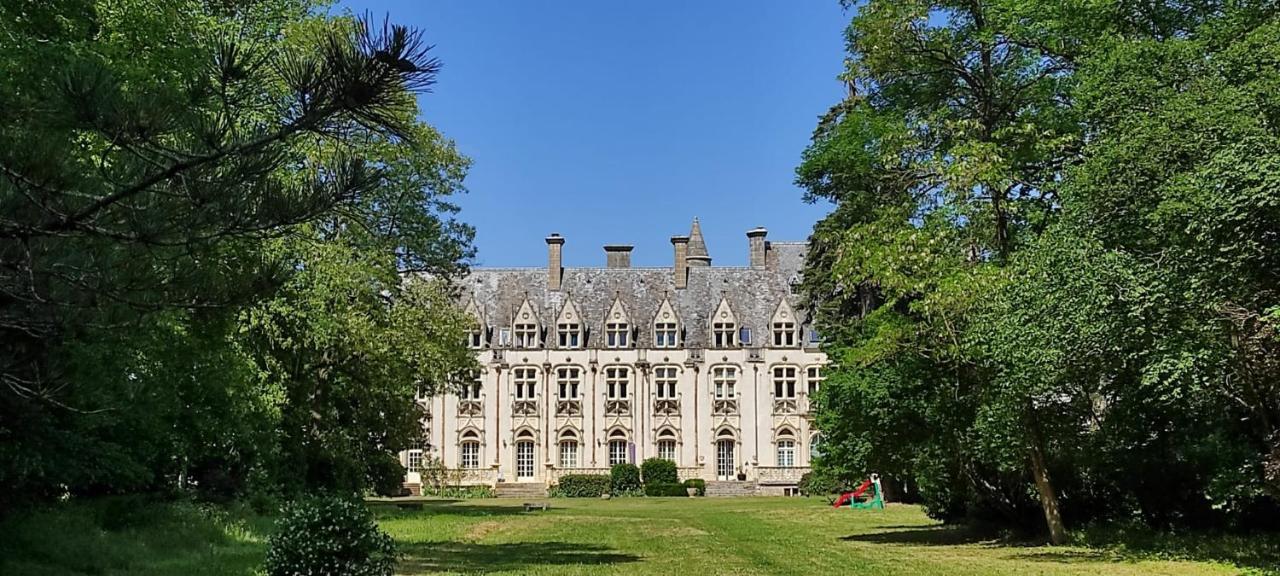 Charmant Studio Au Calme Tout Confort Dans Chateau Neo Gothique Proche Zenith Comet Orleans Parking Voiture Gratuit Wifi Haut Debit Rue Des Montees Esterno foto